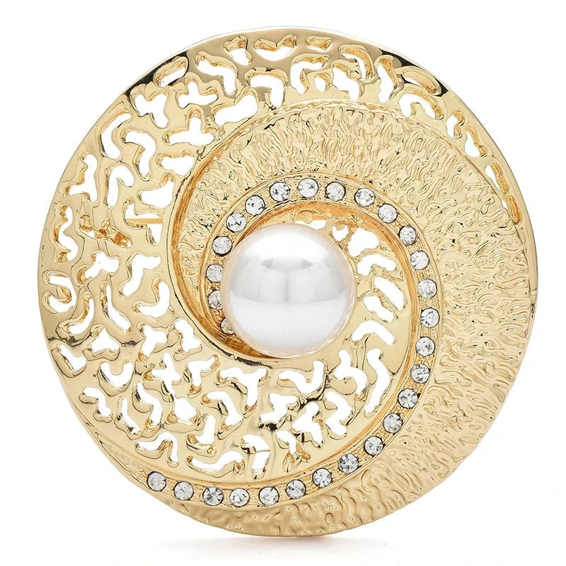 Round Spiral Shell with Pearl-Look Center Brooch — Gold