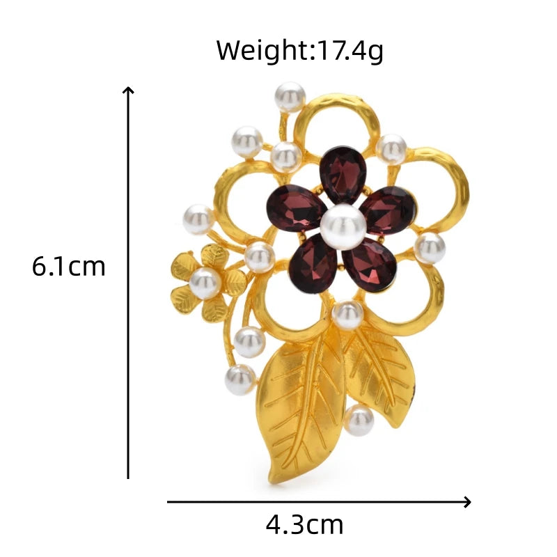 Golden Openwork Flower with Leaf Cluster Brooch dimensions and weight