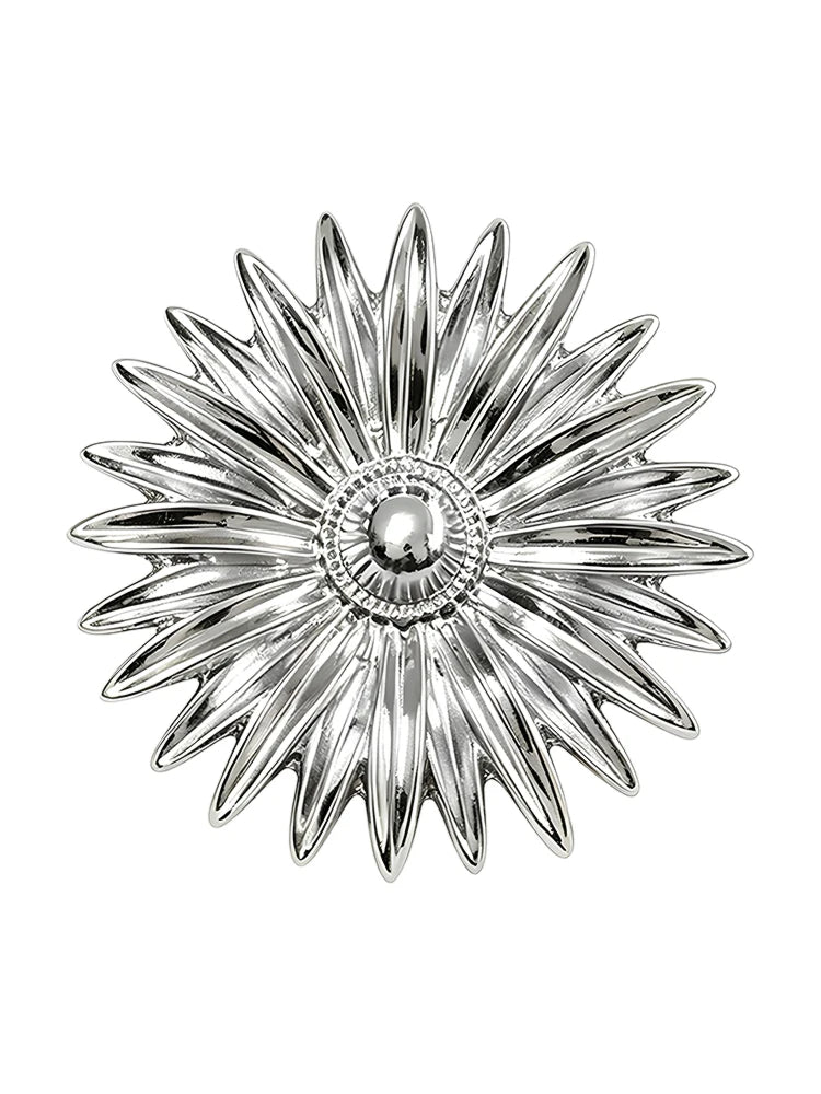 Radiating Daisy Bloom Brooch