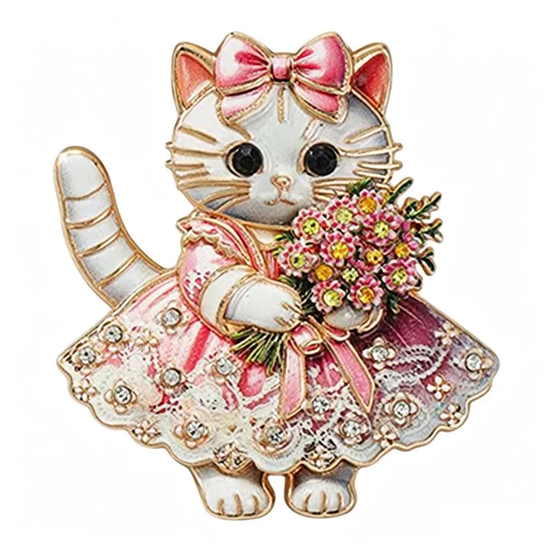 Chat habillé avec broche bouquet de fleurs