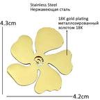 Minimal Five-Petal Flower Brooch