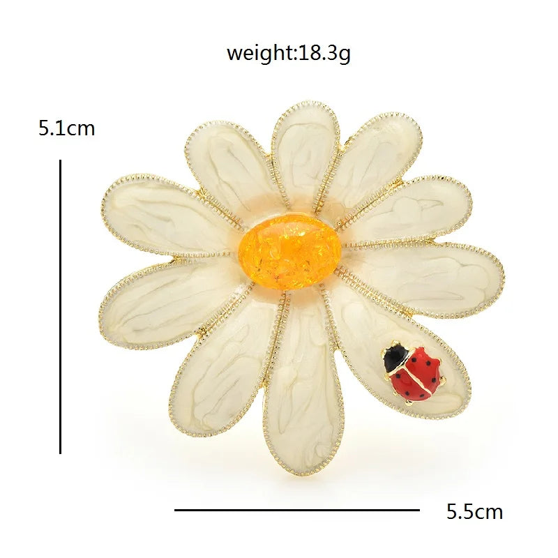 Daisy Flower with Little Ladybug Brooch — dimensions