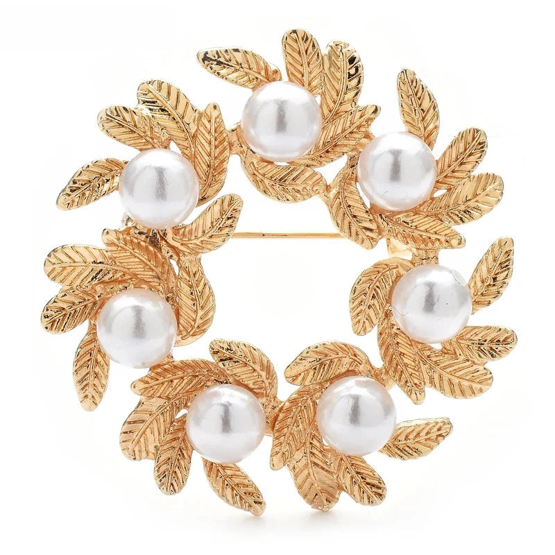 Leaf Wreath with Pearl-Look Accents Brooch — Gold