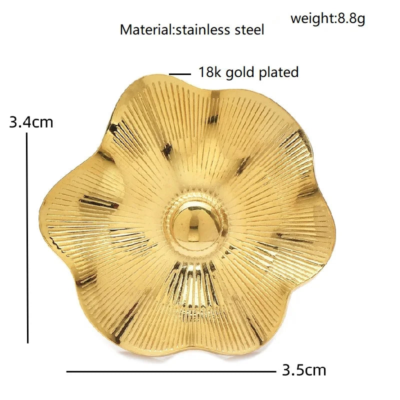 Ridged Five-Petal Flower Brooch — dimensions